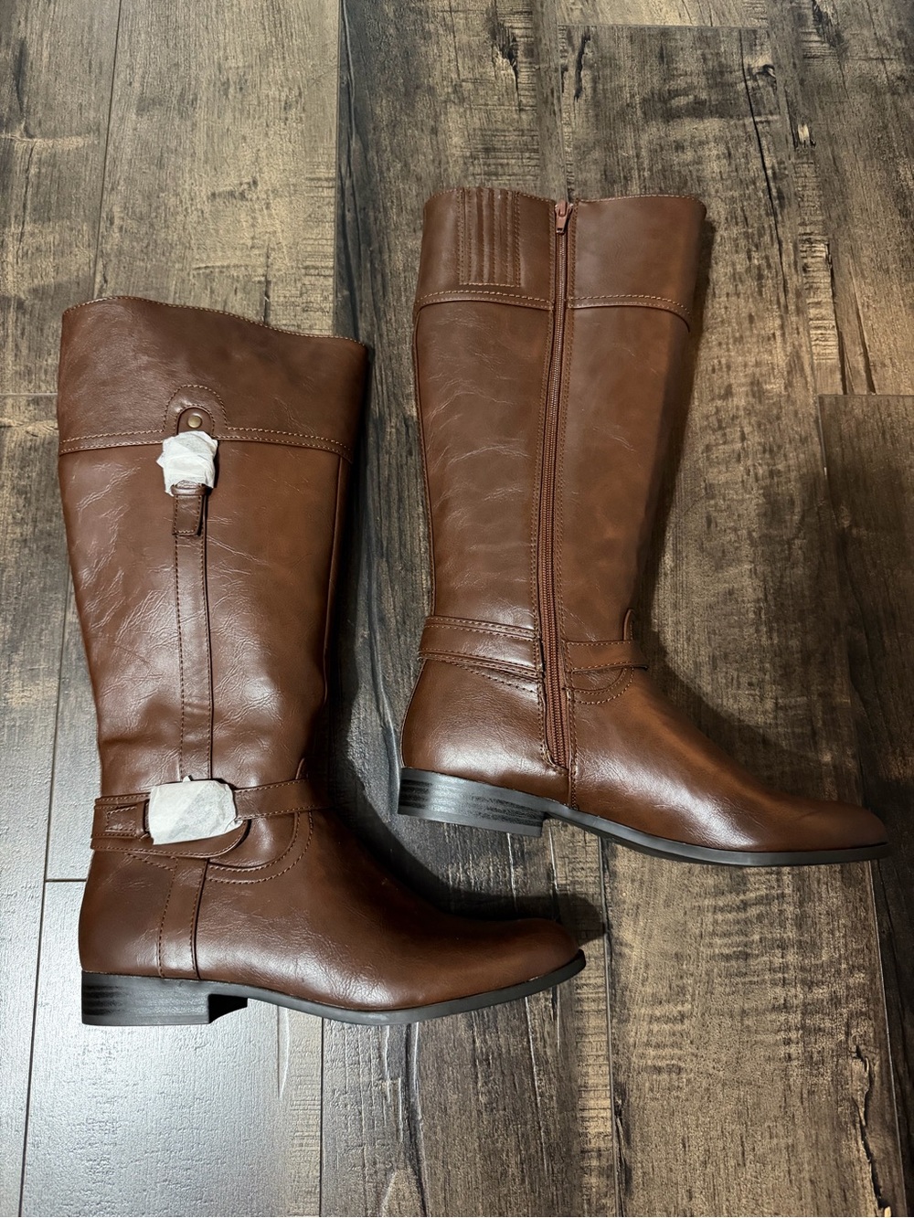 Unisa Untangled boots